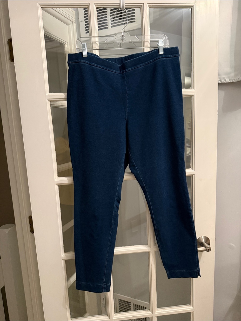 Women's Navy Pull-On Stretch Jeans